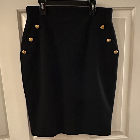 ESCADA M Ley Black Skirt Virgin Wool with Gold Fleur-De-Lis Buttons Sz 40 4